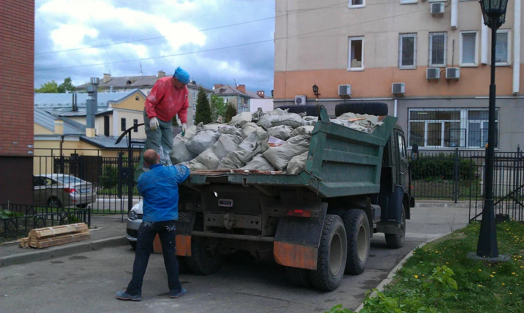 Вывоз строительного мусора в Балтийске от 1631 руб. – ПроМусор