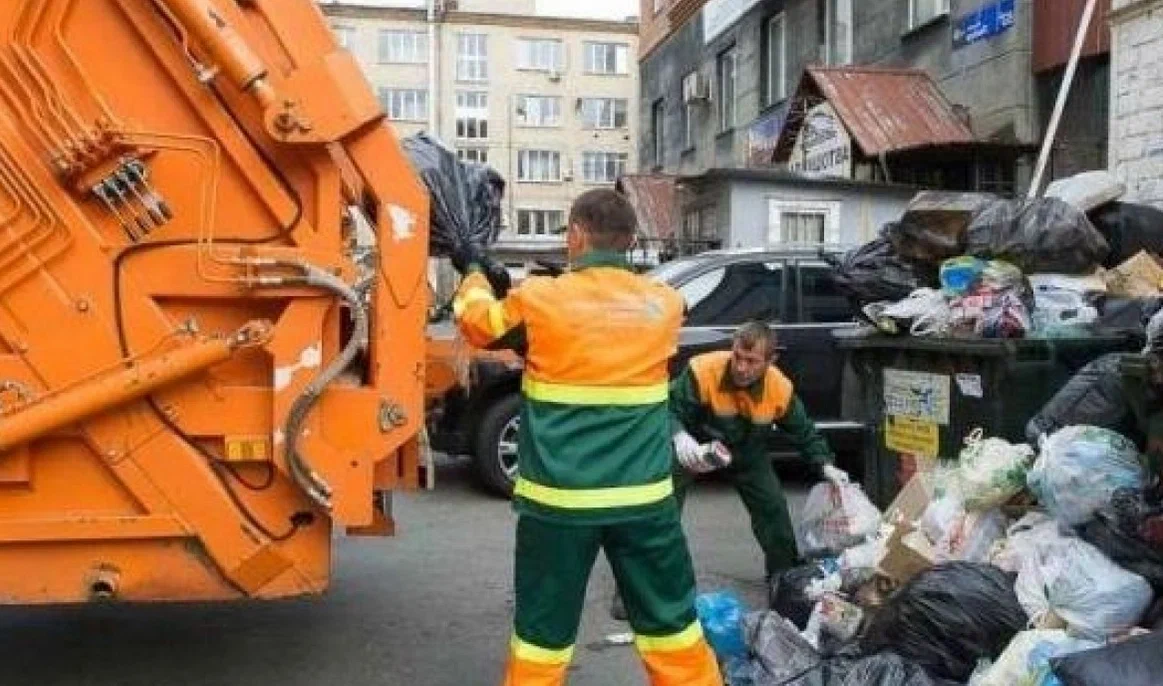 Срочный вывоз мусора в Балтийске от ПроМусор — заказ день в день от 2906 руб., грузчики, цена