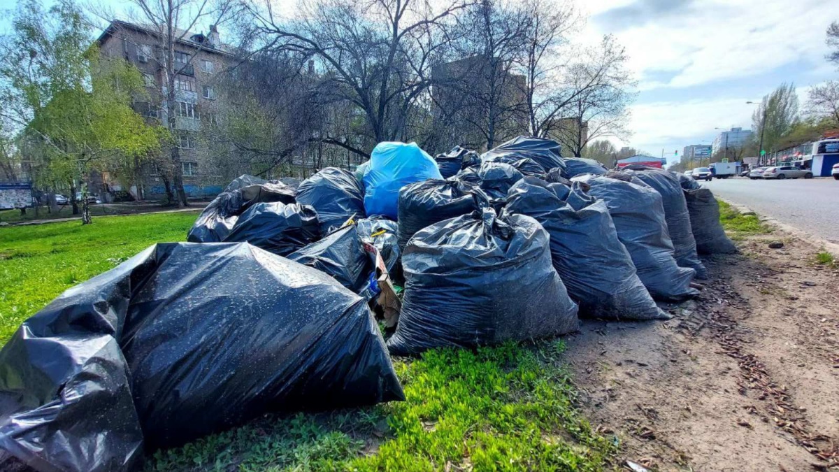 Вывоз и утилизация мусора после субботника в Балтийске в октябре