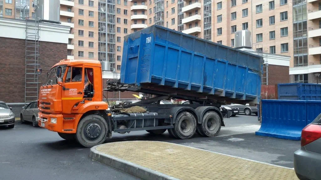 Аренда пухто для вывоза строительного и бытового мусора в Балтийске в октябре