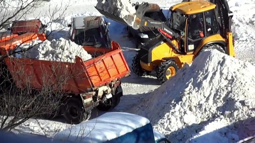 Вывоз снега с погрузкой в Балтийске для организаций и частных лиц в октябре